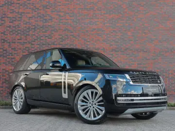 LAND ROVER Range Rover P550e Autobiography