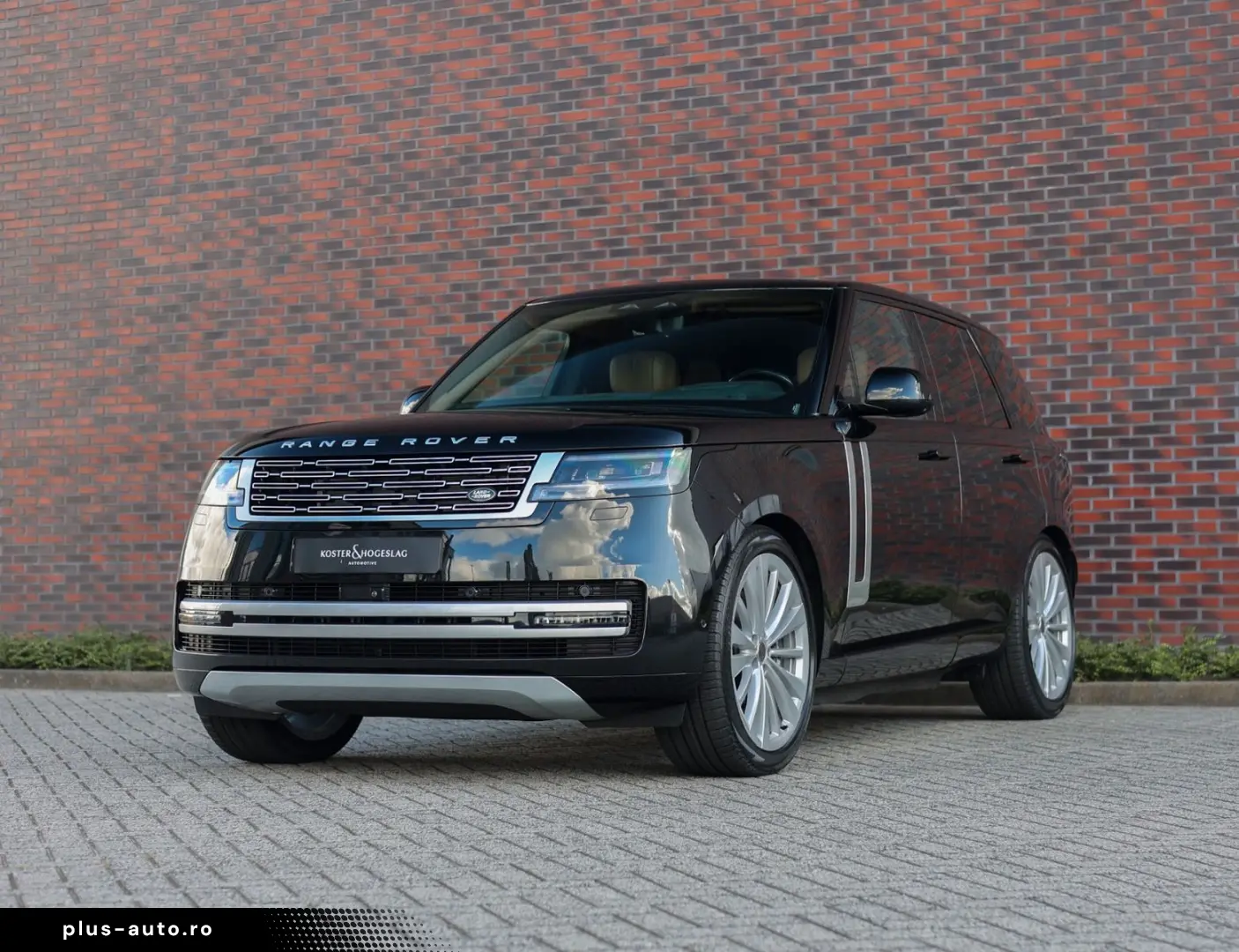 LAND ROVER Range Rover P550e Autobiography