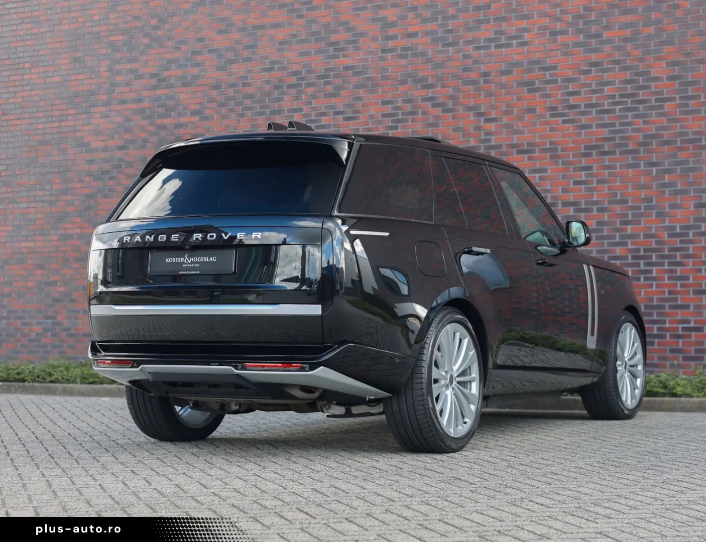 LAND ROVER Range Rover P550e Autobiography