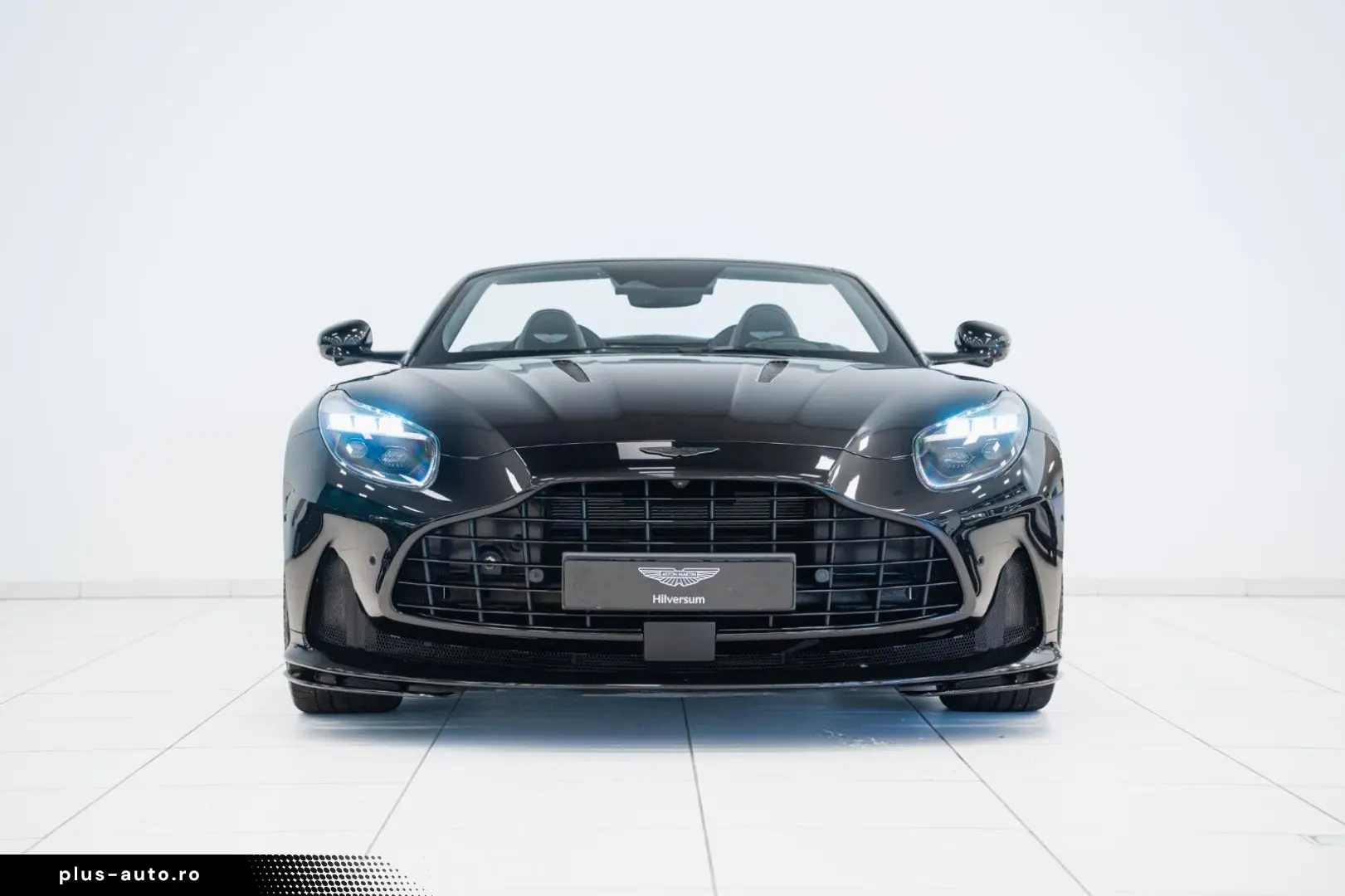ASTON MARTIN DB12 Volante   Onyx Black   Carbon Interior