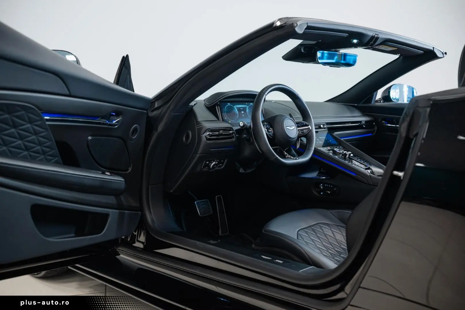 ASTON MARTIN DB12 Volante   Onyx Black   Carbon Interior