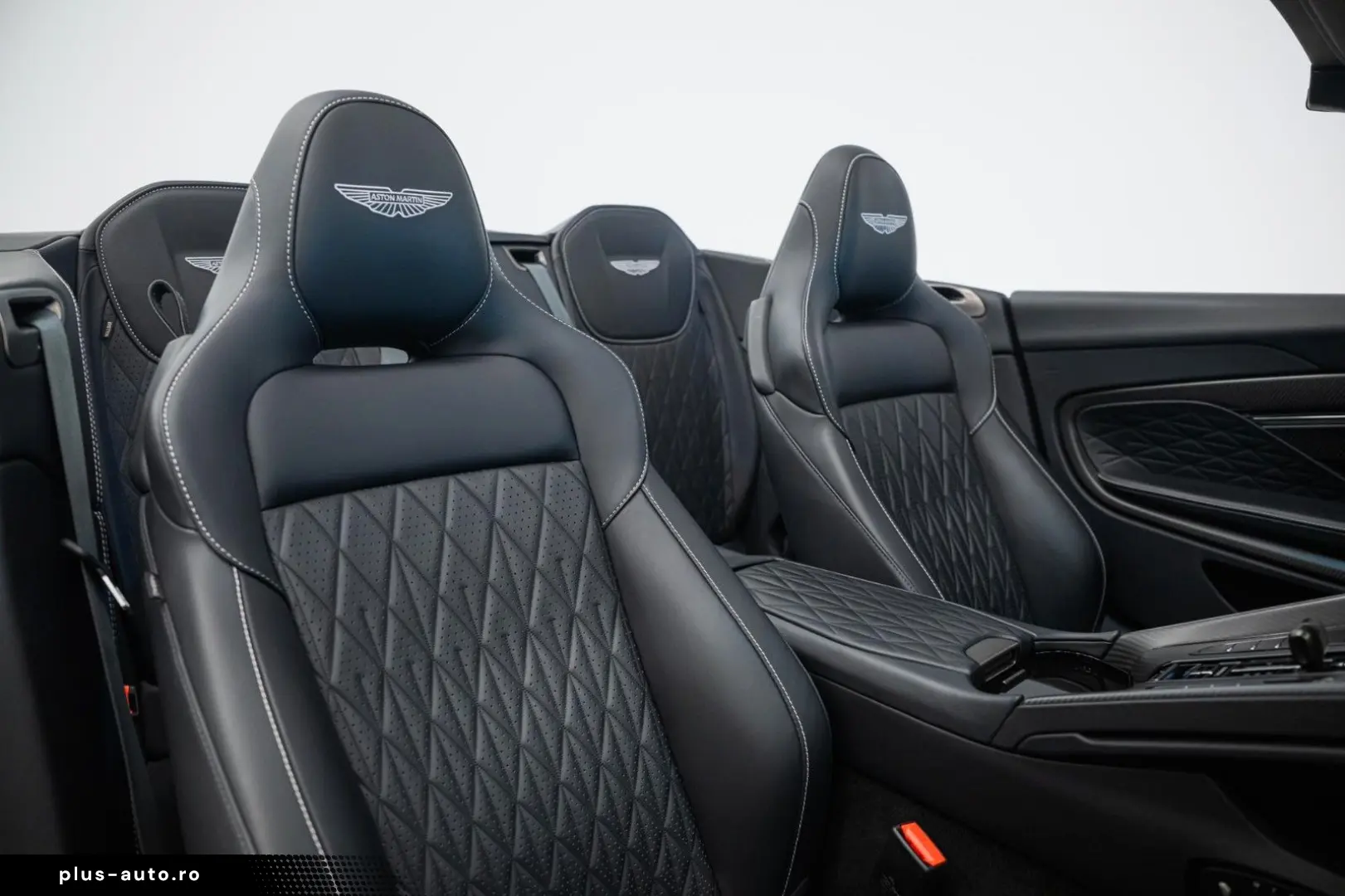 ASTON MARTIN DB12 Volante   Onyx Black   Carbon Interior
