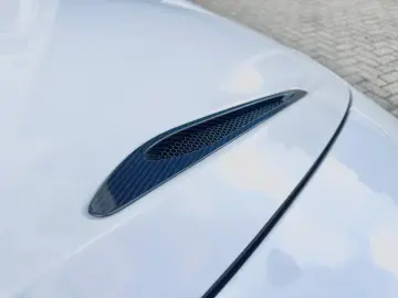 MCLAREN 720S Spider B&W MSO Carbon 1. Hand MwST