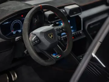 LAMBORGHINI Urus 4.0 V8 Performante Btw auto  (€ 254.504 13