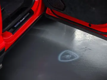 LAMBORGHINI Urus 4.0 V8 Performante Btw auto  (€ 254.504 13
