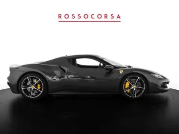 ANDERE Ferrari 296 GTB