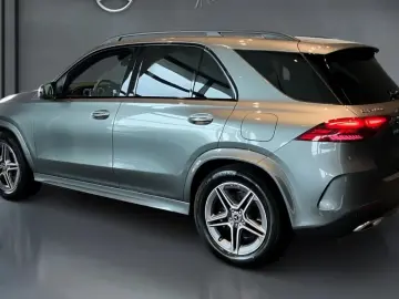 MERCEDES-BENZ GLE 400e 4M AMG Night Pano Burm AIRMATIC AHK