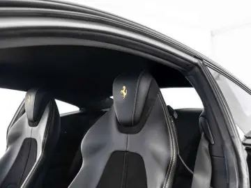 FERRARI Ferrari Roma