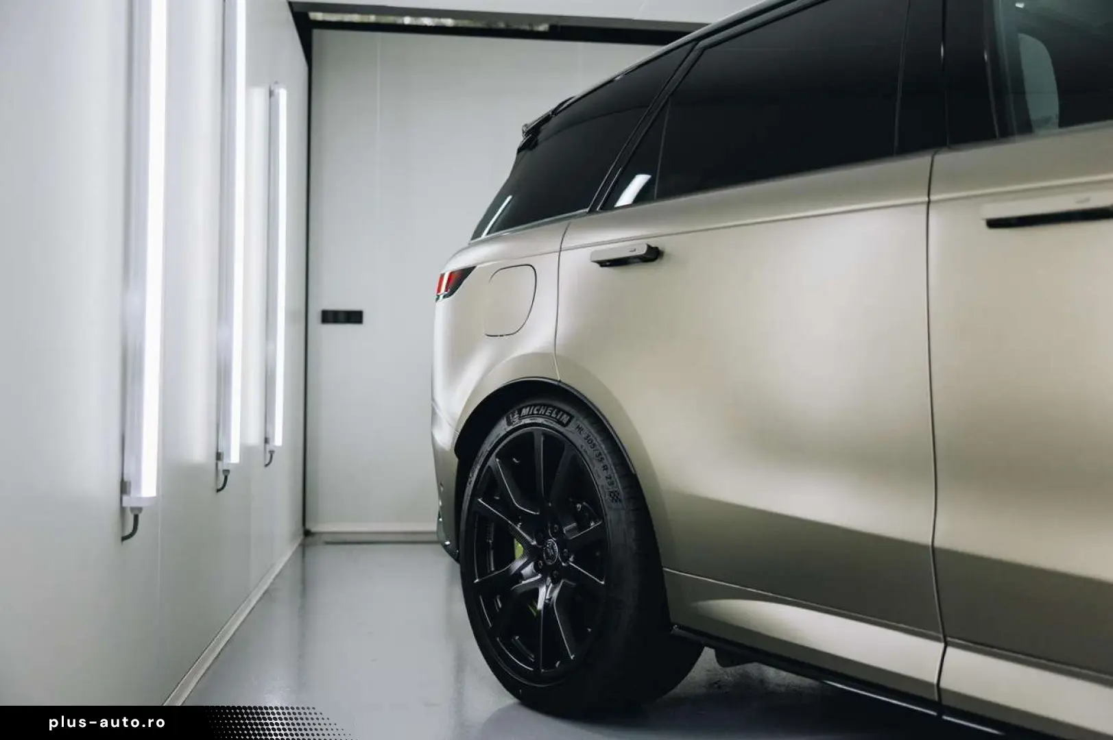 LAND ROVER Range Rover Sport P635 SV Edition One Lichte Vra