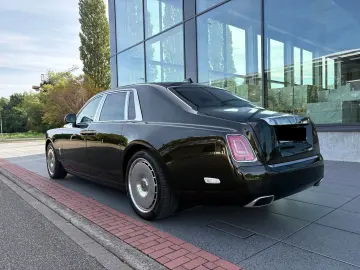 ROLLS ROYCE Phantom Serie II Gold-Plated Spirit Ecstasy