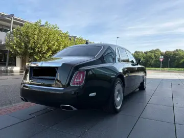 ROLLS ROYCE Phantom Serie II Gold-Plated Spirit Ecstasy