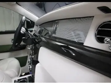 ROLLS ROYCE Phantom Serie II Gold-Plated Spirit Ecstasy