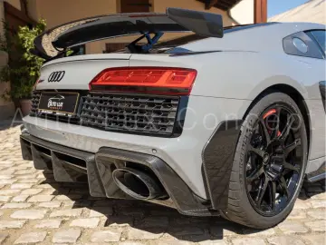 AUDI R8 GT 1 of 333 Schalensitze B&O Laserlicht Kamer