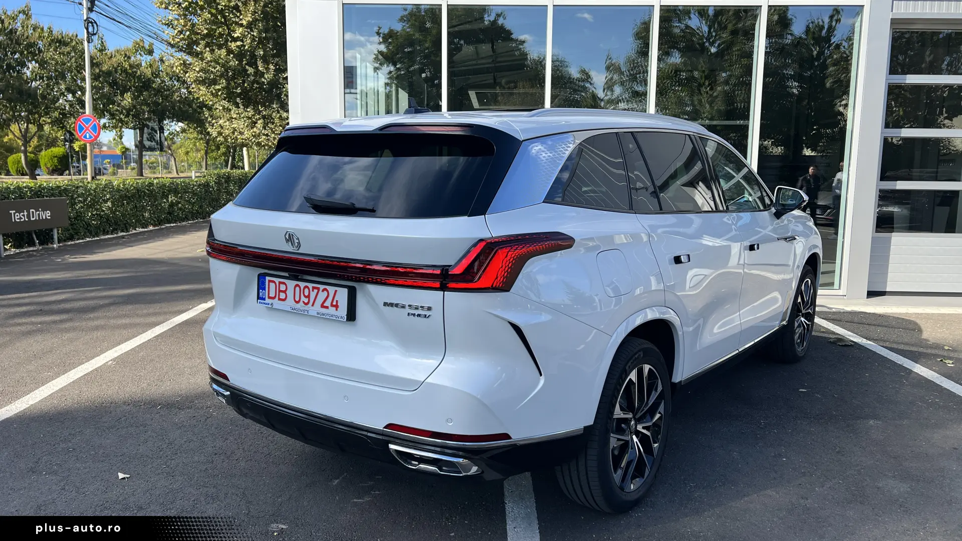 MG MGS9 PHEV Luxury MY2026 – 299 CP   Plug-in Hybrid