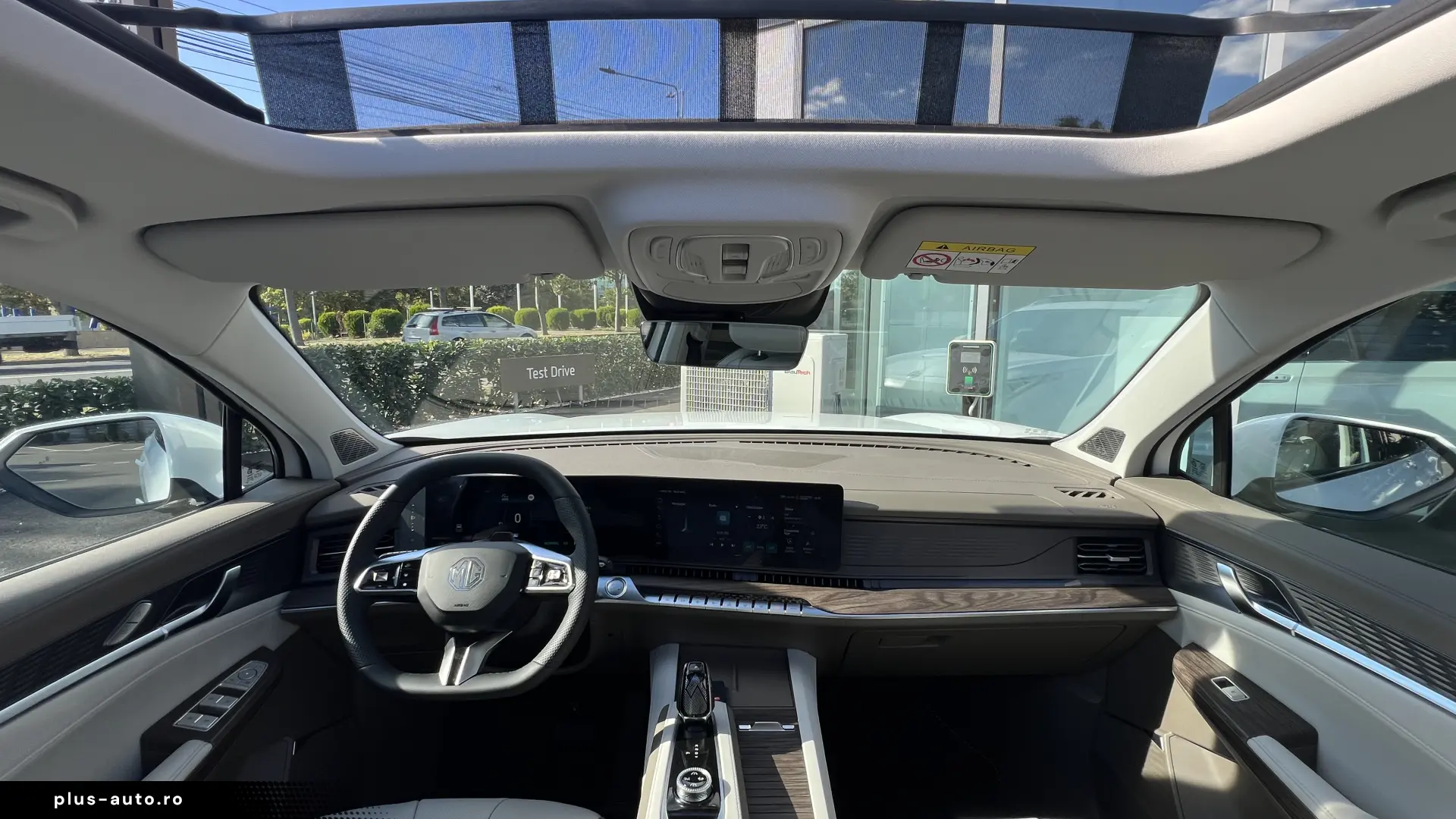 MG MGS9 PHEV Luxury MY2026 – 299 CP   Plug-in Hybrid