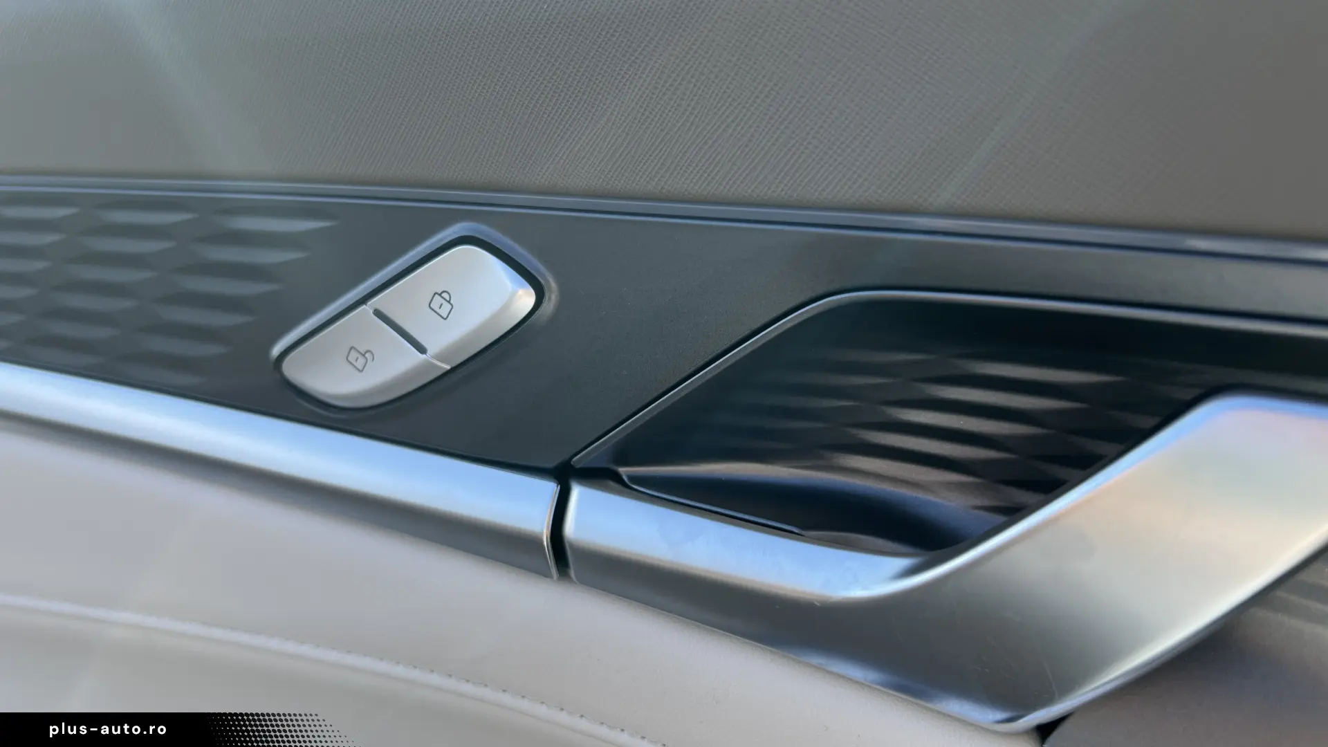 MG MGS9 PHEV Luxury MY2026 – 299 CP   Plug-in Hybrid