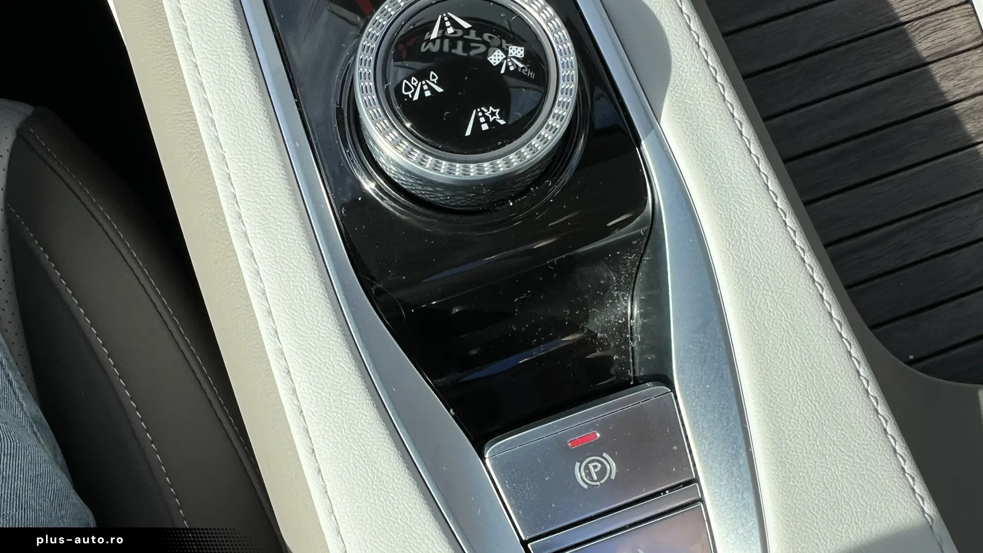 MG MGS9 PHEV Luxury MY2026 – 299 CP   Plug-in Hybrid