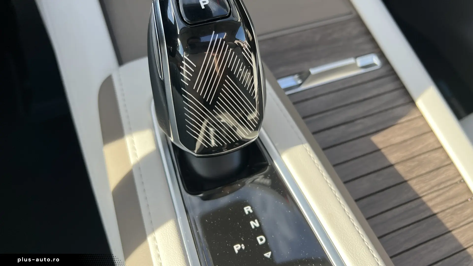 MG MGS9 PHEV Luxury MY2026 – 299 CP   Plug-in Hybrid