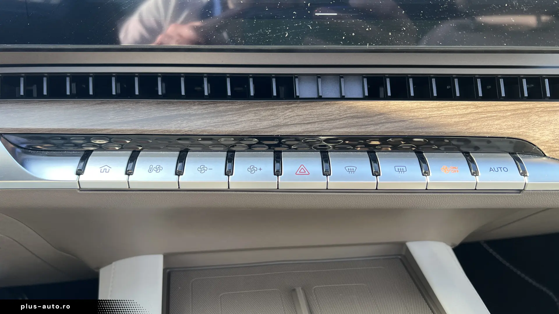 MG MGS9 PHEV Luxury MY2026 – 299 CP   Plug-in Hybrid