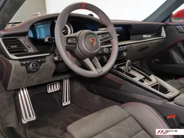 PORSCHE 992 Dakar BOSE CHRONO 360 Grad
