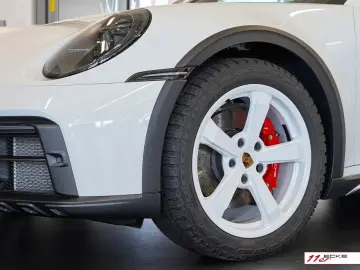 PORSCHE 992 Dakar BOSE CHRONO 360 Grad