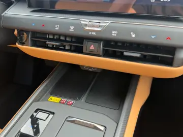 Lexus ES 300h e-FOUR Executive MY26  MARK LEVINSON
