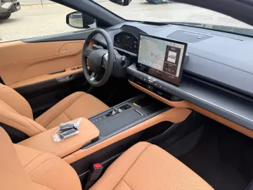 Lexus ES 300h e-FOUR Executive MY26  MARK LEVINSON