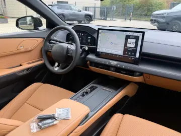 Lexus ES 300h e-FOUR Executive MY26  MARK LEVINSON