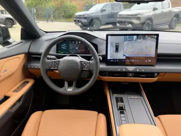 Lexus ES 300h e-FOUR Executive MY26  MARK LEVINSON