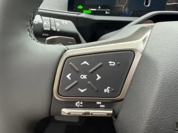 Lexus ES 300h e-FOUR Executive MY26  MARK LEVINSON