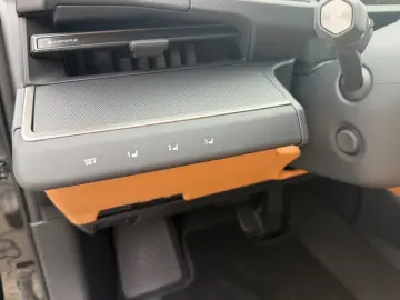 Lexus ES 300h e-FOUR Executive MY26  MARK LEVINSON