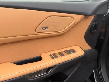 Lexus ES 300h e-FOUR Executive MY26  MARK LEVINSON