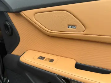 Lexus ES 300h e-FOUR Executive MY26  MARK LEVINSON