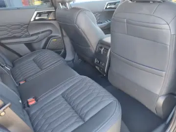 Mitsubishi Outlander PHEV TOP   306 CP PANO • 360  • HUD