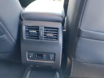Mitsubishi Outlander PHEV TOP   306 CP PANO • 360  • HUD