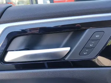 Mitsubishi Outlander PHEV TOP   306 CP PANO • 360  • HUD