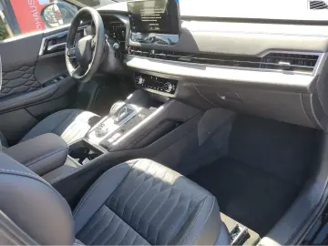 Mitsubishi Outlander PHEV TOP   306 CP PANO • 360  • HUD
