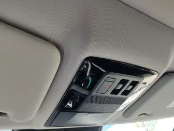 Mitsubishi Outlander PHEV TOP   306 CP PANO • 360  • HUD