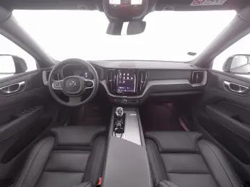 VOLVO XC60 T8 AWD Ultra Black Edition AHK FOUR-C 360