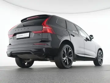 VOLVO XC60 T8 AWD Ultra Black Edition AHK FOUR-C 360