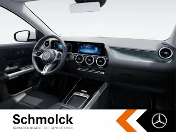 MERCEDES-BENZ GLA 180 PROGRESSIVE TOTW SPUR DSTR KAMERA LED