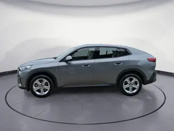 BMW X2 sDrive20i Steptronic Alarmanlage Adaptiv LED