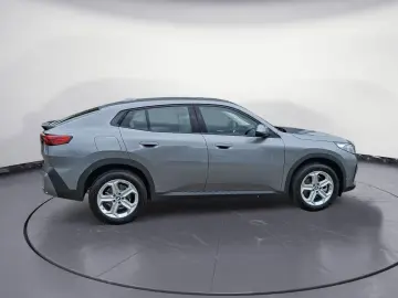 BMW X2 sDrive20i Steptronic Alarmanlage Adaptiv LED