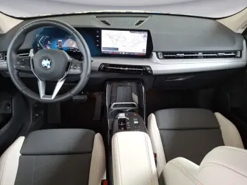 BMW X2 sDrive20i Steptronic Alarmanlage Adaptiv LED