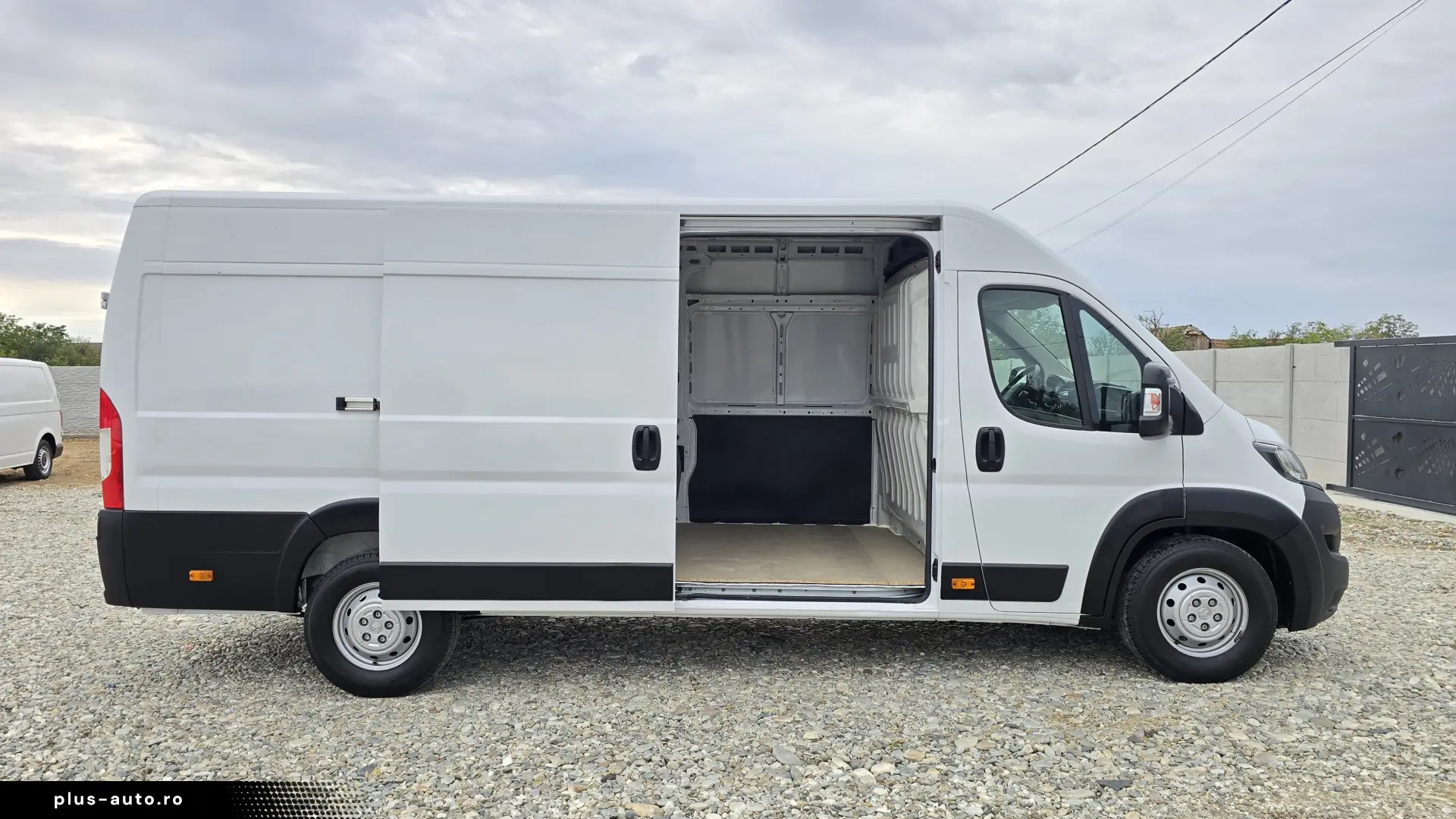2021 Peugeot Boxer L4H2 Long