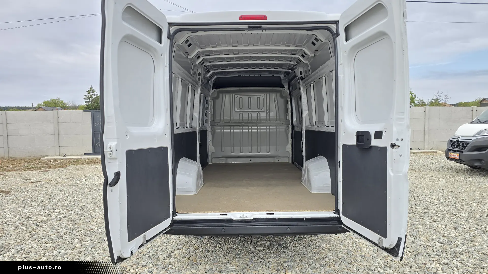 2021 Peugeot Boxer L4H2 Long