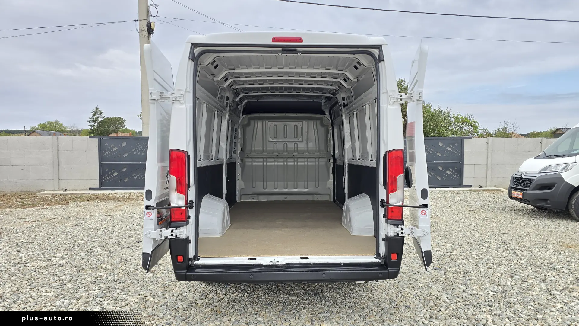 2021 Peugeot Boxer L4H2 Long