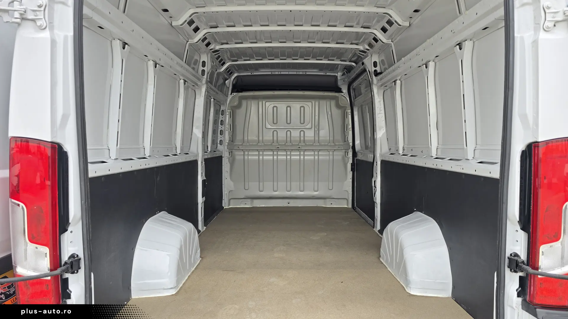 2021 Peugeot Boxer L4H2 Long