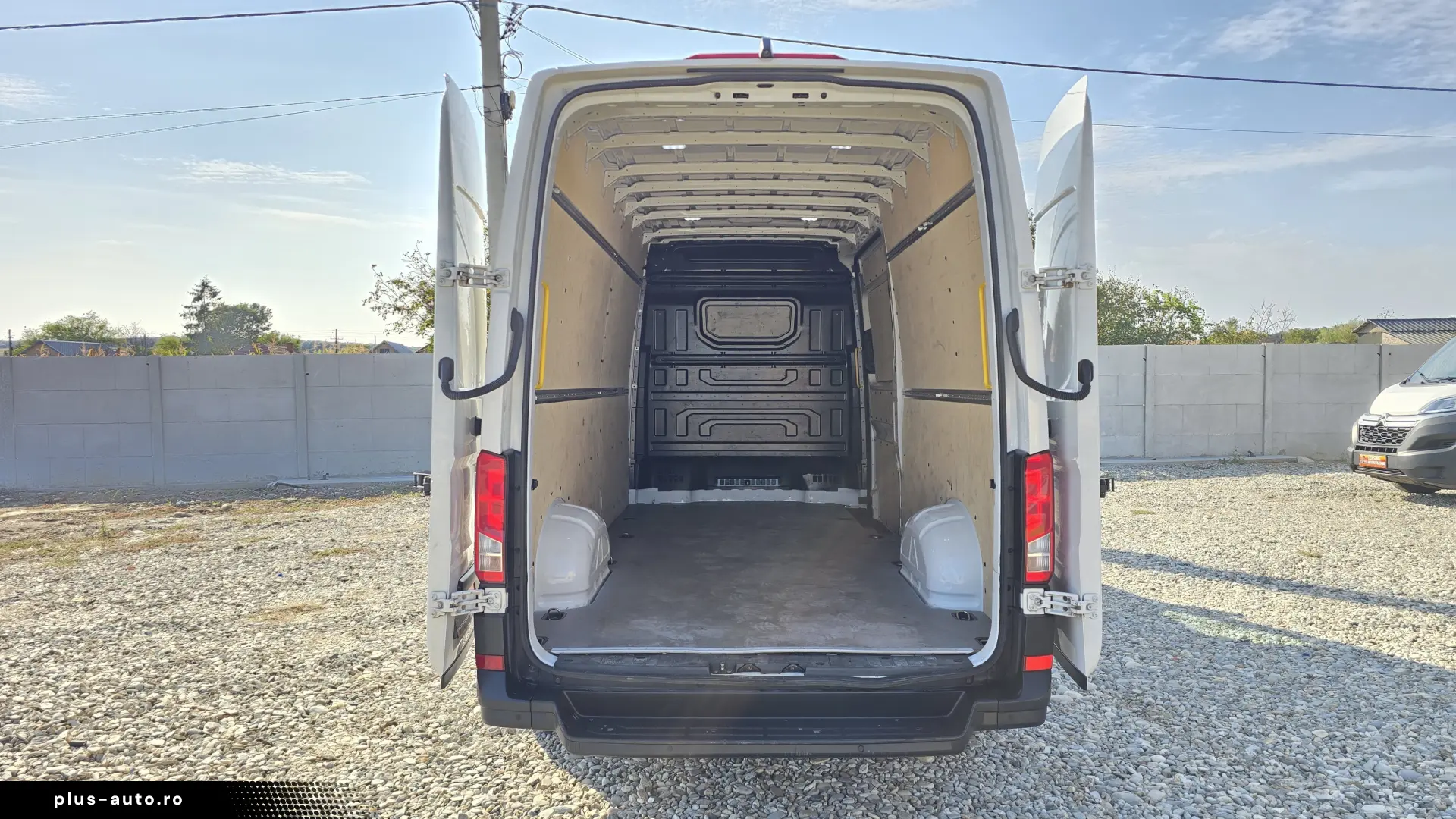 2022 Volkswagen New Crafter L4H3 Long