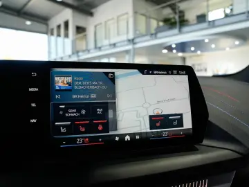 BMW 218 Gran Coupe d M Sport 19LM Panorama 360K HUD